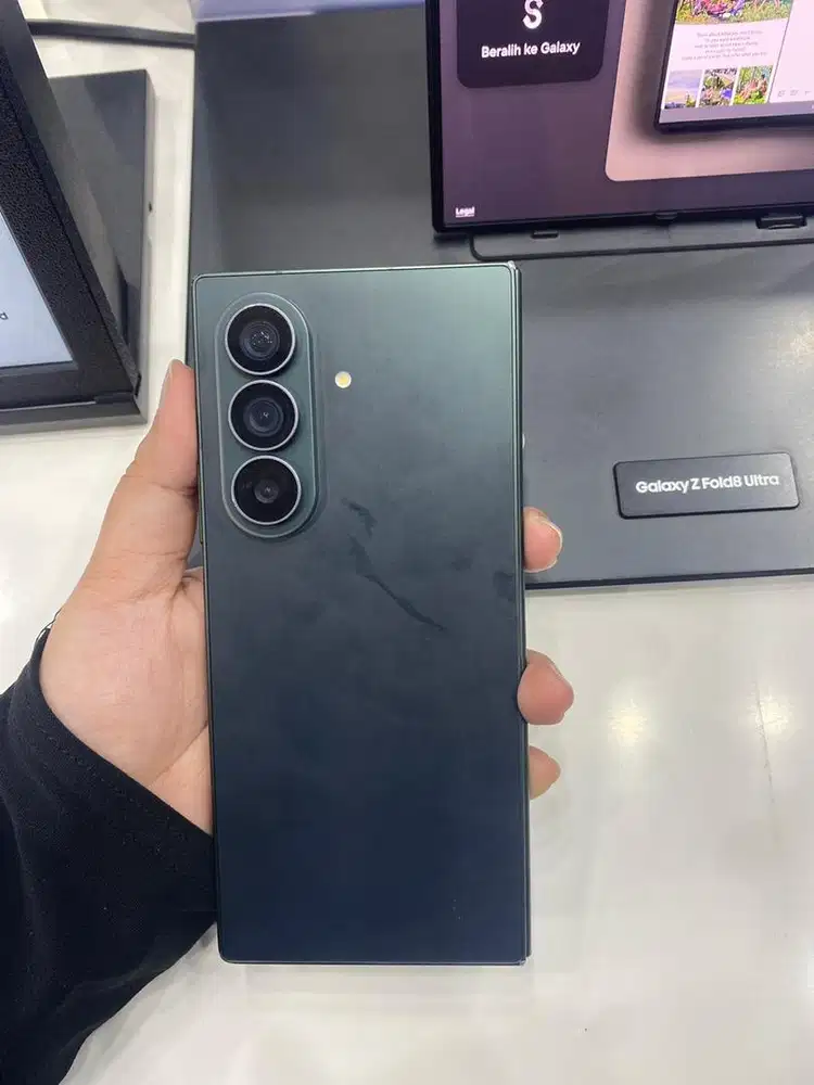Samsung galaxy Z fold8 Ultra 256GB