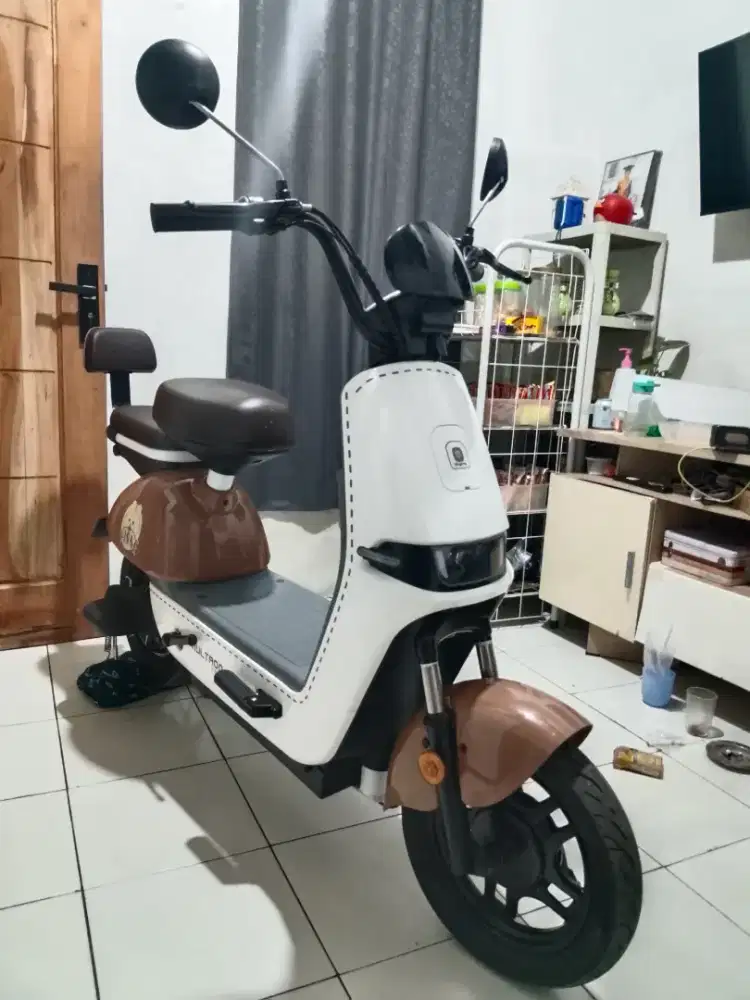 Sepeda Listrik Nultron Vinne