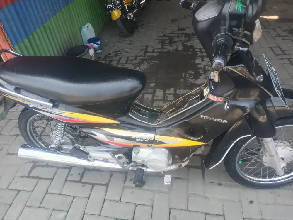 Honda Supra Astrea 2001