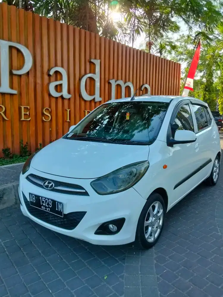 HYUNDAI i10 Th 2011 (picanto / Jazz/ yaris)