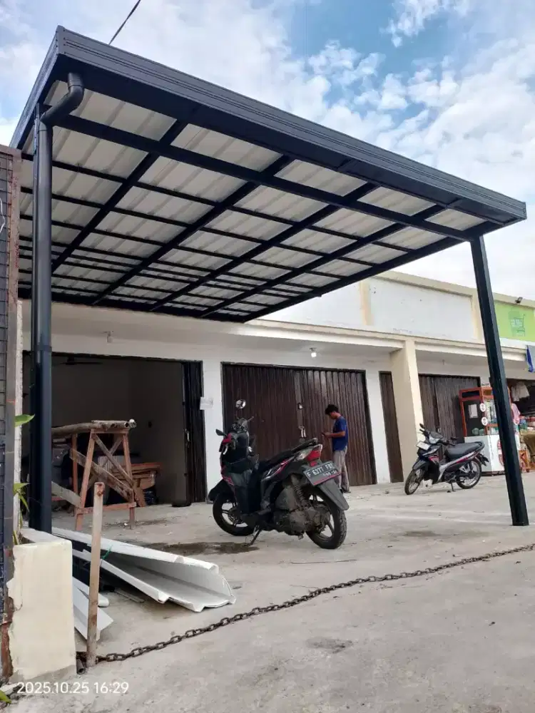kanopi baja ringan