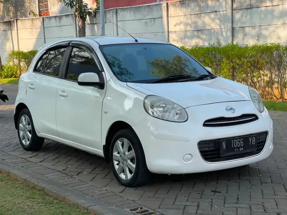 Nissan March XS matic