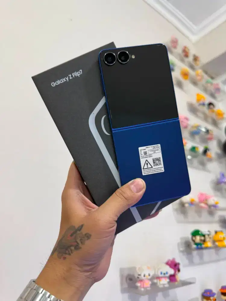 Samsung Z flip 7 5G 12/512 Sein murah