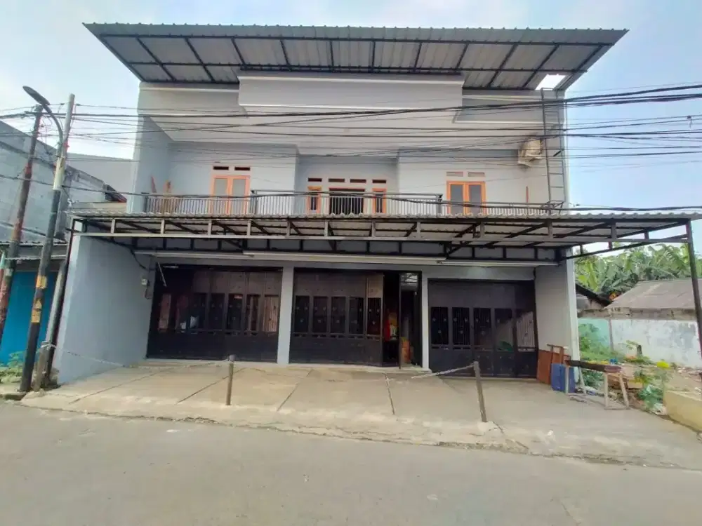 Di jual cepat rumah 2 lantai