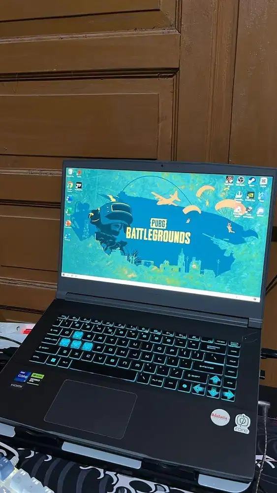 Laptop MSI Thin 15 thn 2025