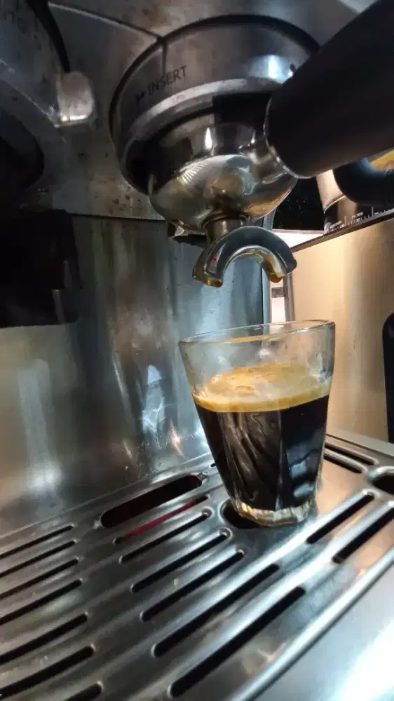 Barista Kedai Street Coffee