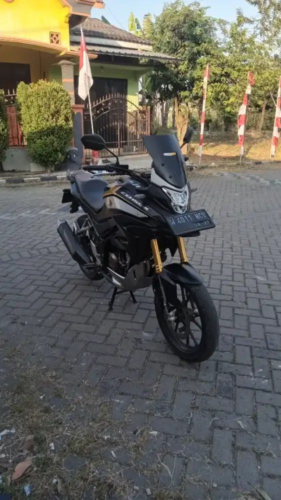 Jual motor CB 250 X SE