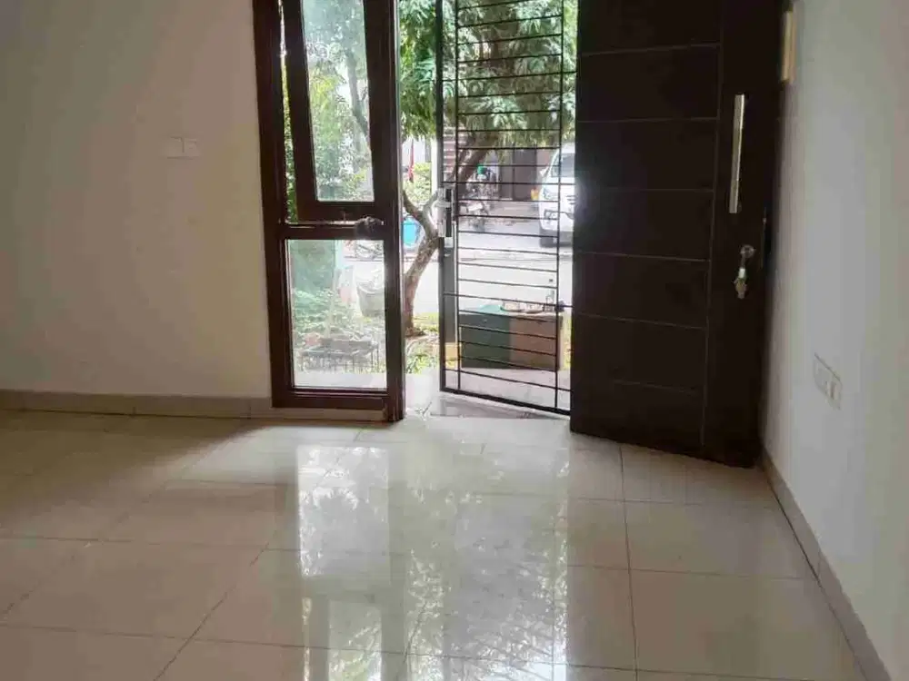 Dijual cepat Rumah 2 lantai di cluster Burgundy Residence Summarecon Bekasi