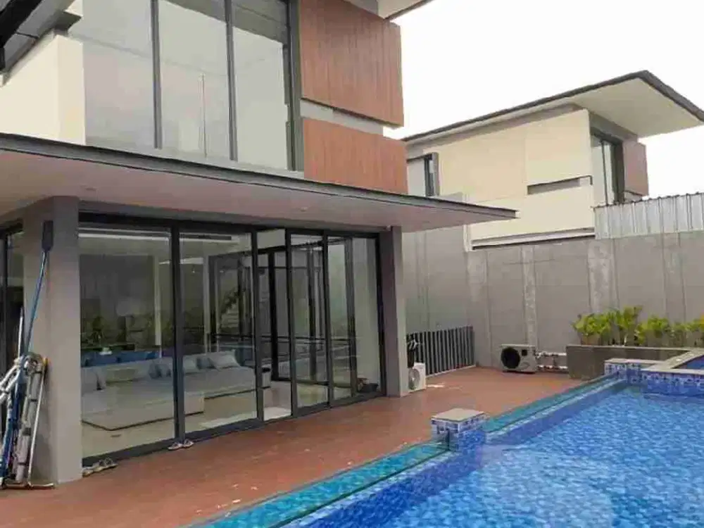 Jual Rumah Mewah 3 Lantai
LYNDON Nava Park BSD