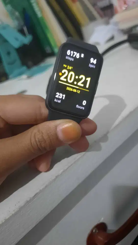 Smartwatch galaxy fit strap warna hitam