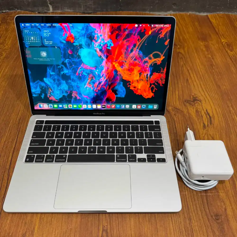Macbook pro m1 2020 13 inch ram 16gb ssd 256gb siap pakai bisa cod