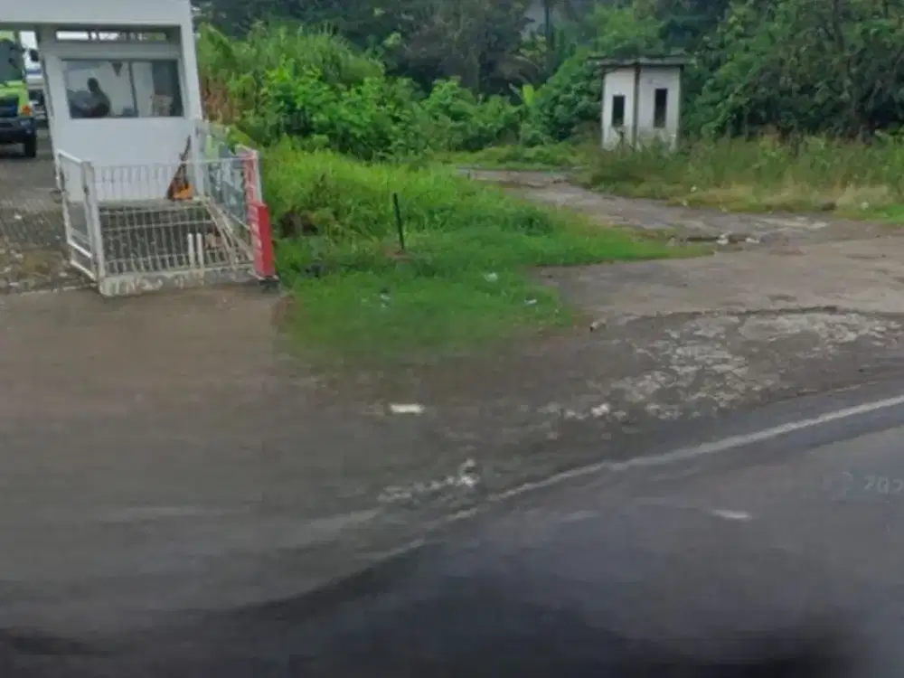 Dijual lahan darat cocok untuk gudang pool pabrik di jalan Pantura Cikarang - Karawang