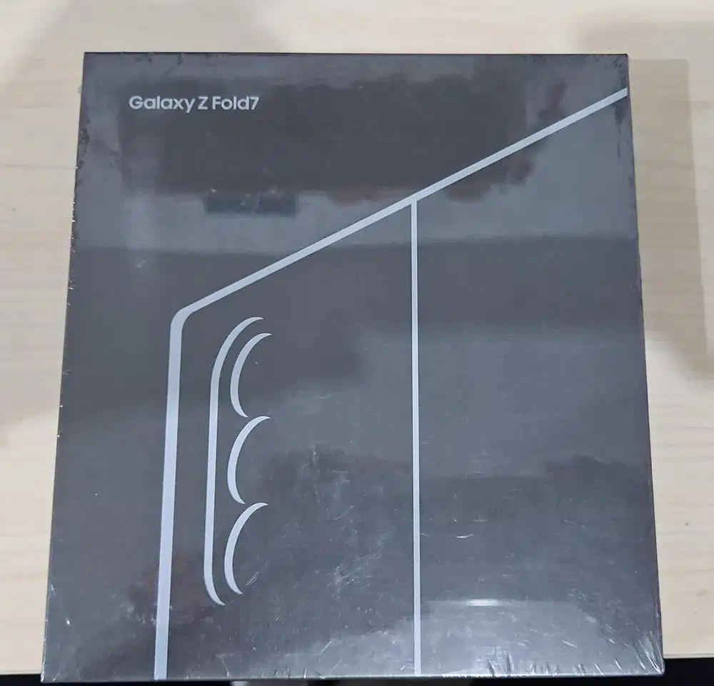 Dijual Samsung Fold 7 16 GB/1TB Blue Shadow