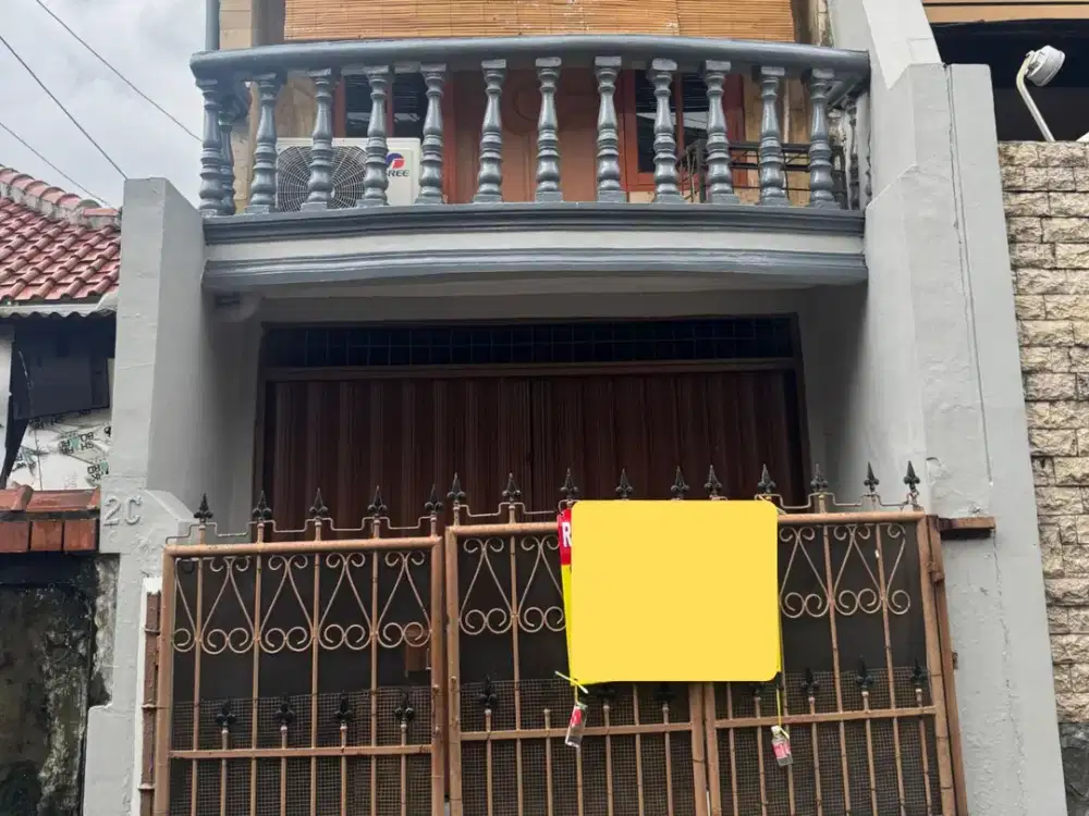 Di jual rumah area cempaka putih bisa nego