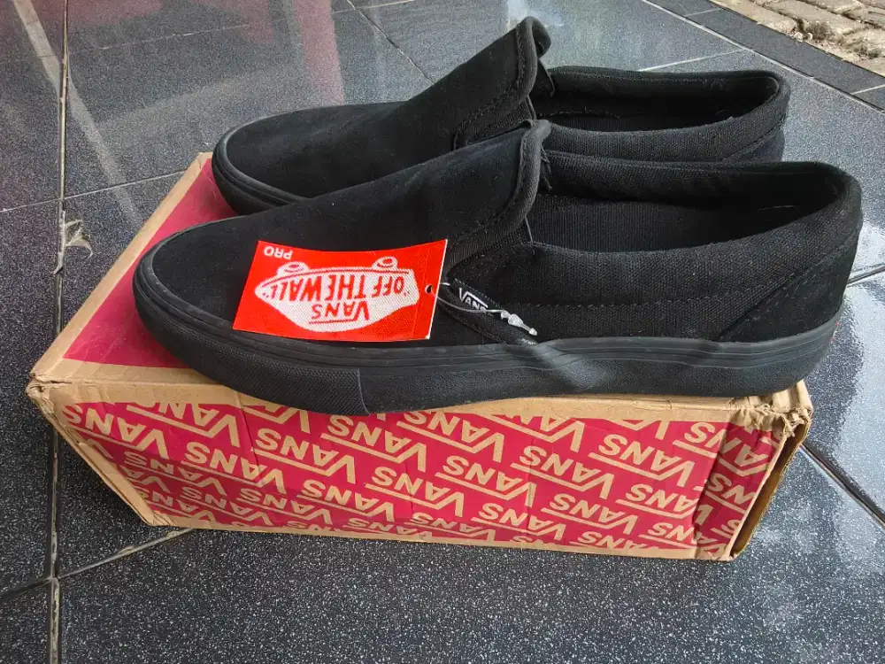 Sepatu Vans slip on pro fullblack original
