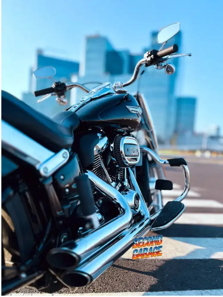 Jual Harley Davidson Fatboy (Faktur) th. 2025 Kondisi msh sprt baru.