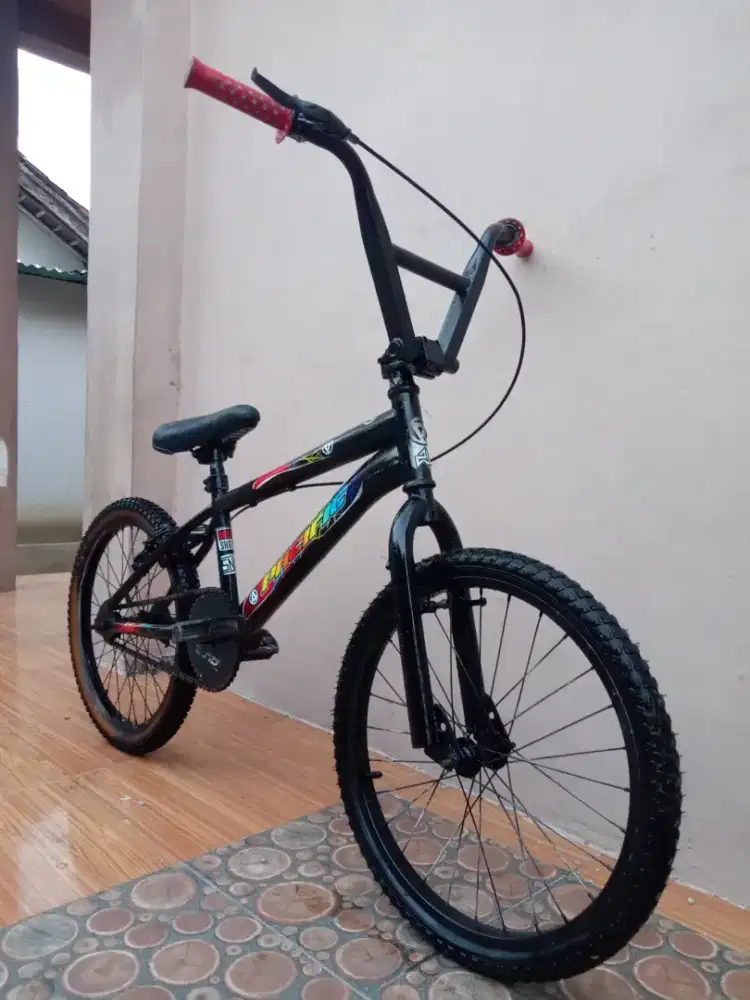 Sepeda BMX Ukuran 20
