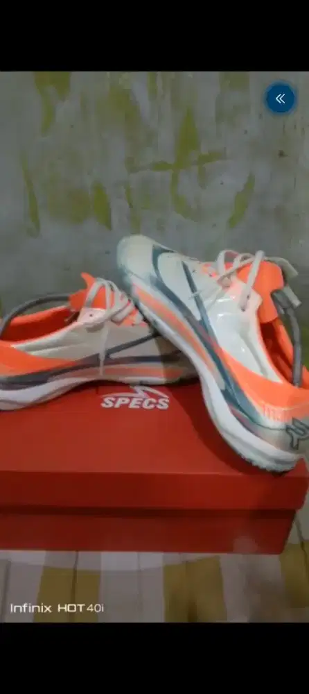 sepatu futsal baru 1×pemakaiyan