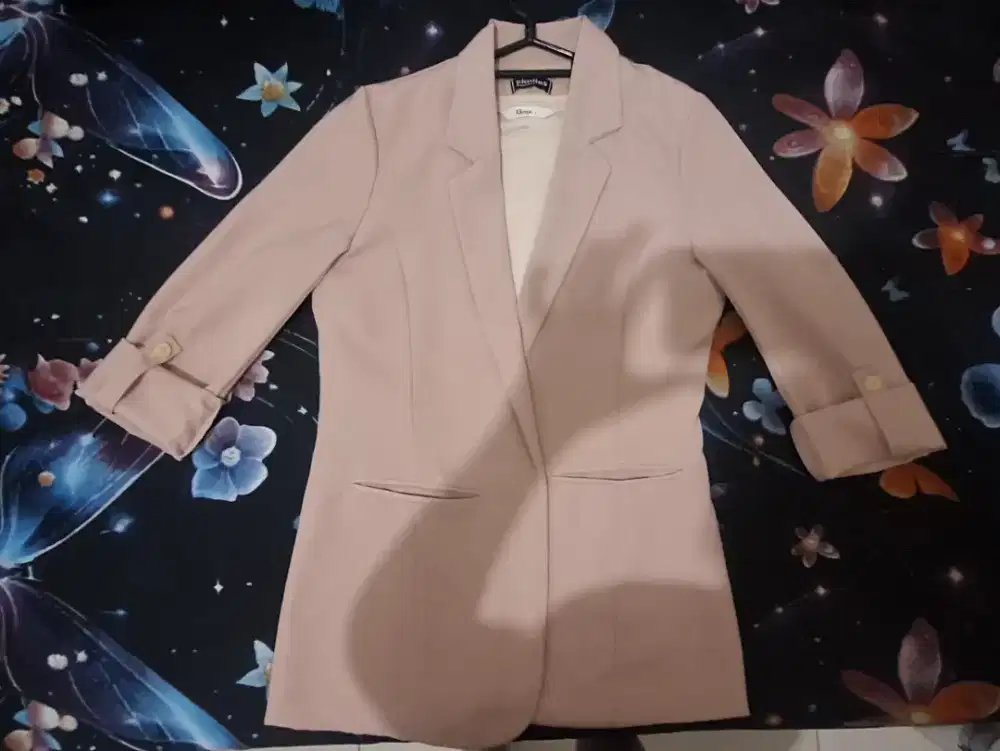 Blazer Wanita Cream Formal/Casual Size M - NEW (Belum Pernah Dipakai)