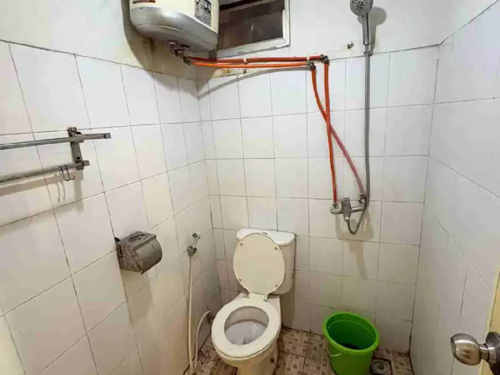 Dijual murah apartemen 2BR full  fuiniture lantai 3 shm