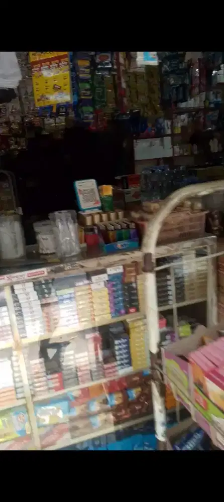 Dijual usaha warung sembako Kemang timur raya