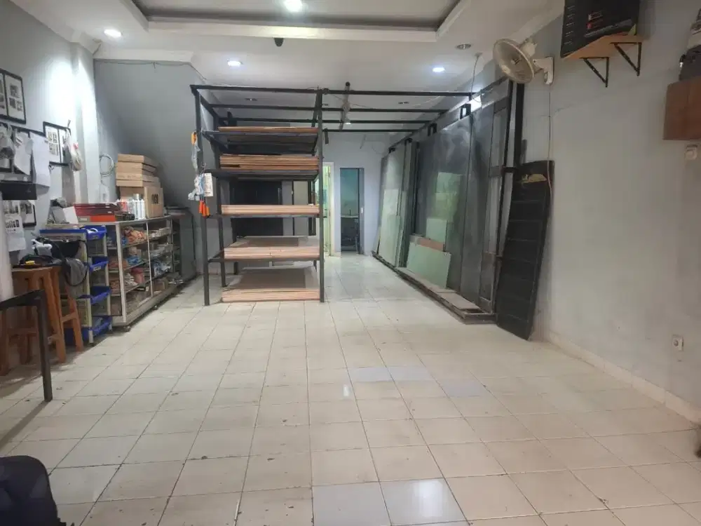Dijual ruko di tangerang taman royal 1 harga 1 man 2 lantai siap pakai untuk usaha
