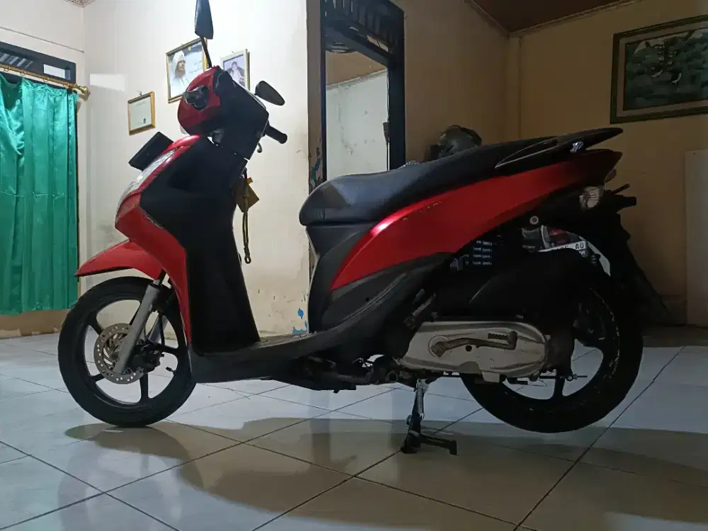 Honda spacy 2011