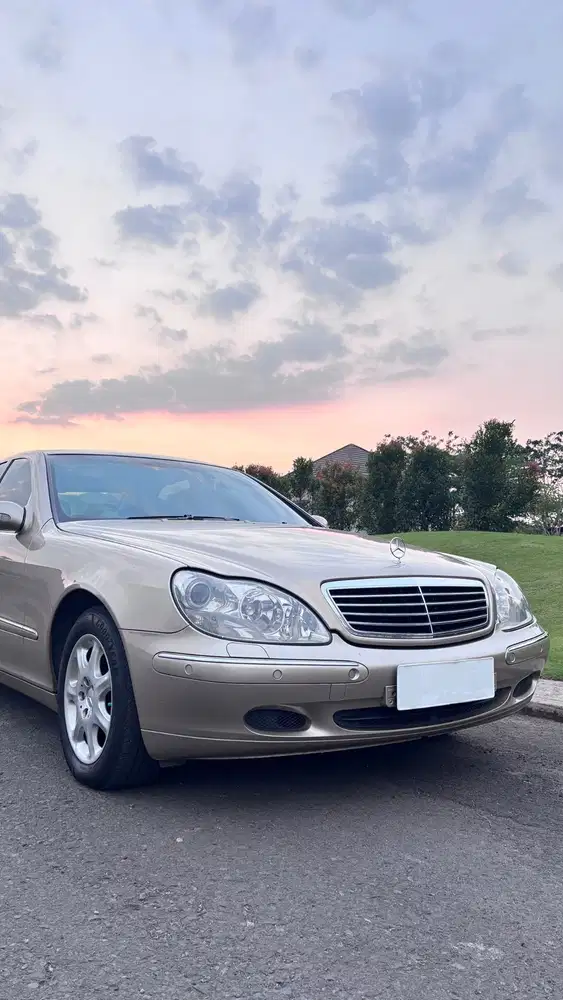 Dijual Mercedes Benz S-Class W220 S320 Longwheelbase