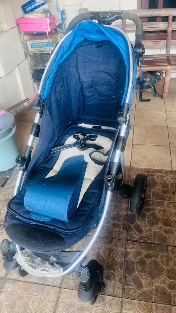 Di jual stroler