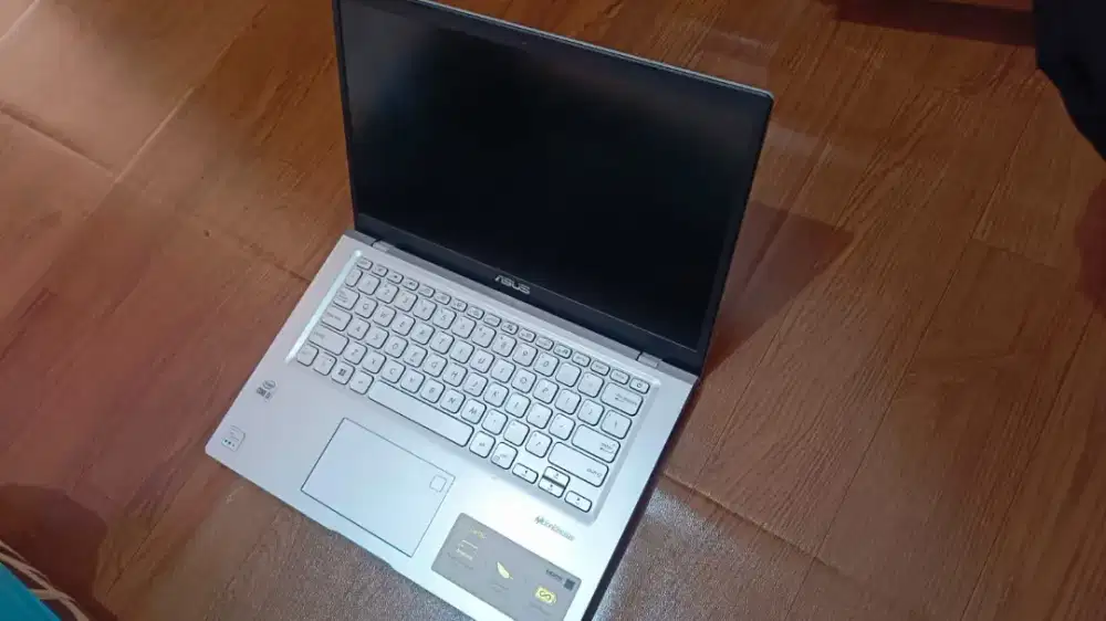 ASUS Vivobook Intel core i3 gen 10 RAM 8GB SSD 256GB Fullset