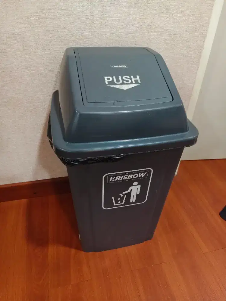 Tempat Sampah Tutup 40L - Krisbow
