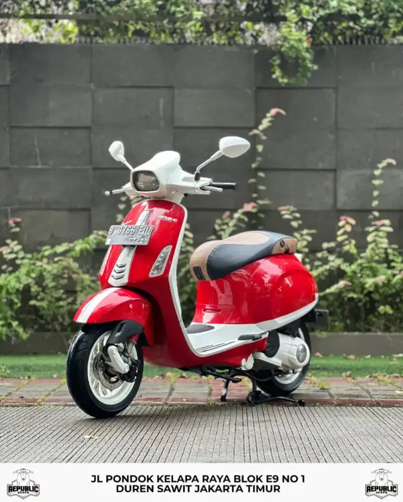 DIJUAL PIAGGIO VESPA SPRINT 3V 150 TH 2014 PERCECT CONDITION