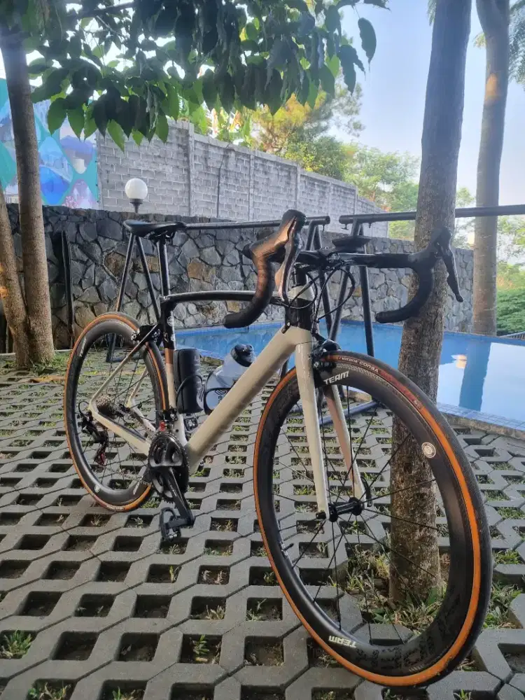 SEPEDA ROADBIKE POLYGON STRATTOS 7 RIM