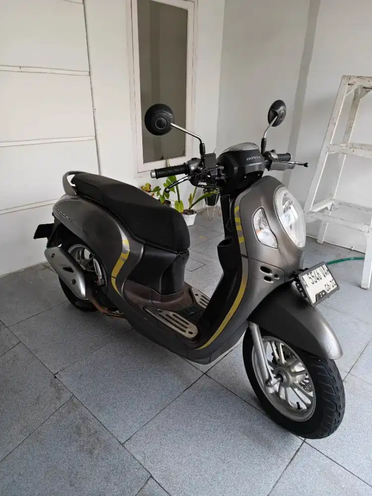 Scoopy 2021 keyless