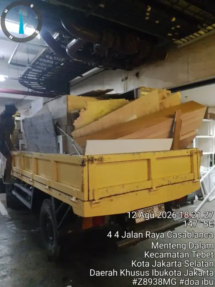 Jasa buang puing dan angkutan sampah proyek