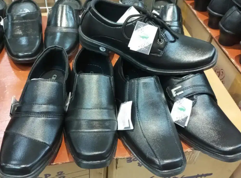 Sepatu pantofel pria kerja formal