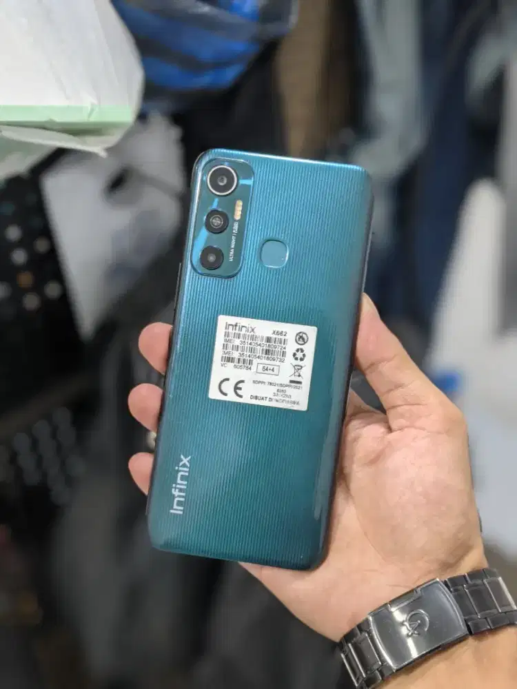 infinix Hot 11 4/64GB lengkap Bawaan no minus
