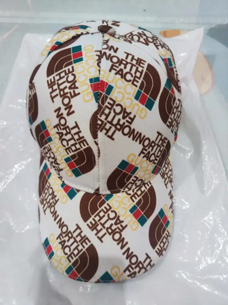 Topi The North Face x Gucci (TNF)