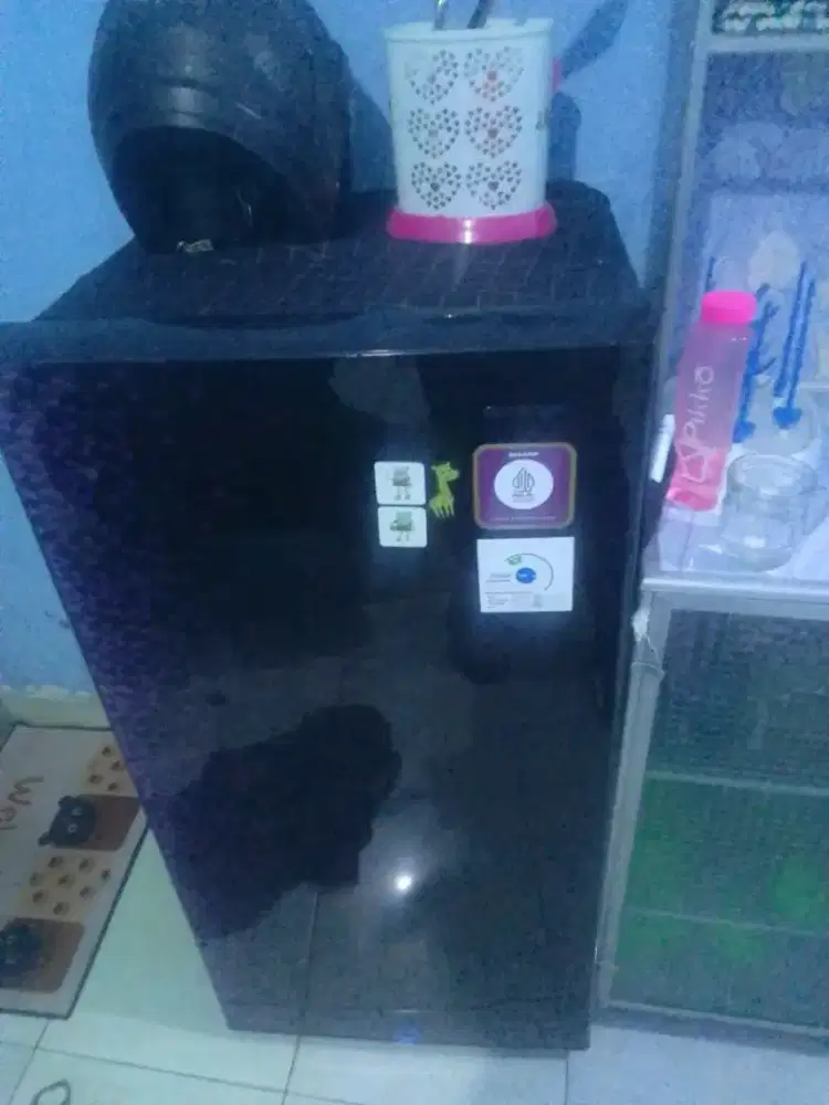 Kulkas 1 pintu merk sharp