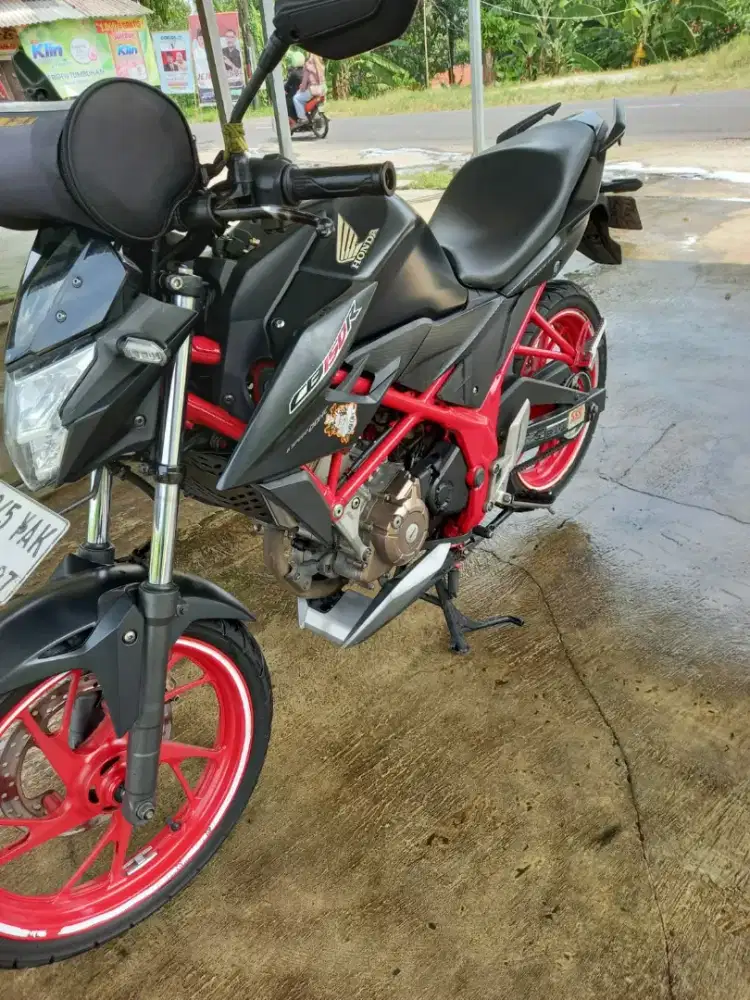 Di JuaL CB 150 R