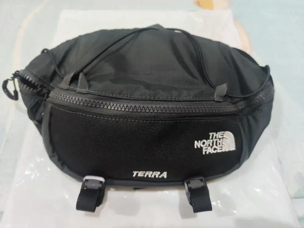 Tas Slempang TNF Terra 1 Litter