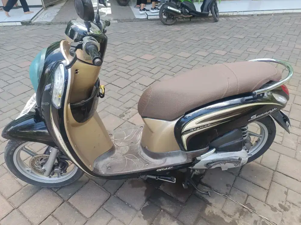 Honda Scoopy 2013