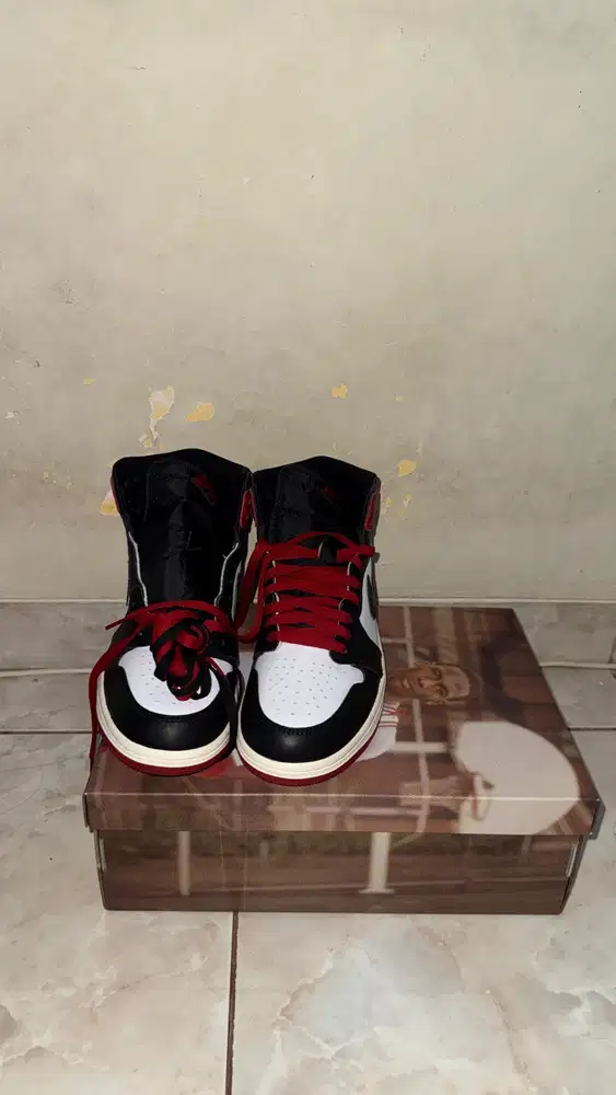 WTS Air Jordan 1 High OG Black Toe Reimagined – 42.5