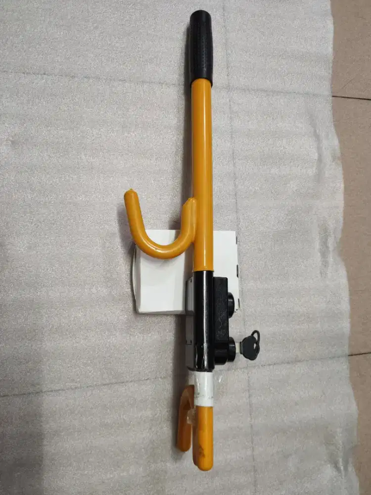 Steering wheel lock HiPowerlok with alarm