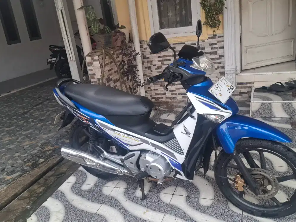 Supra X 125 PGM fi
