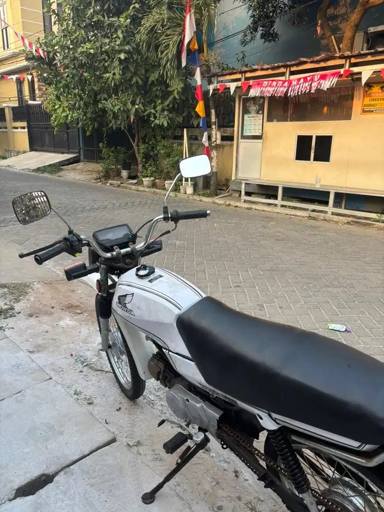 HONDA WIN 100 TAHUN 2001