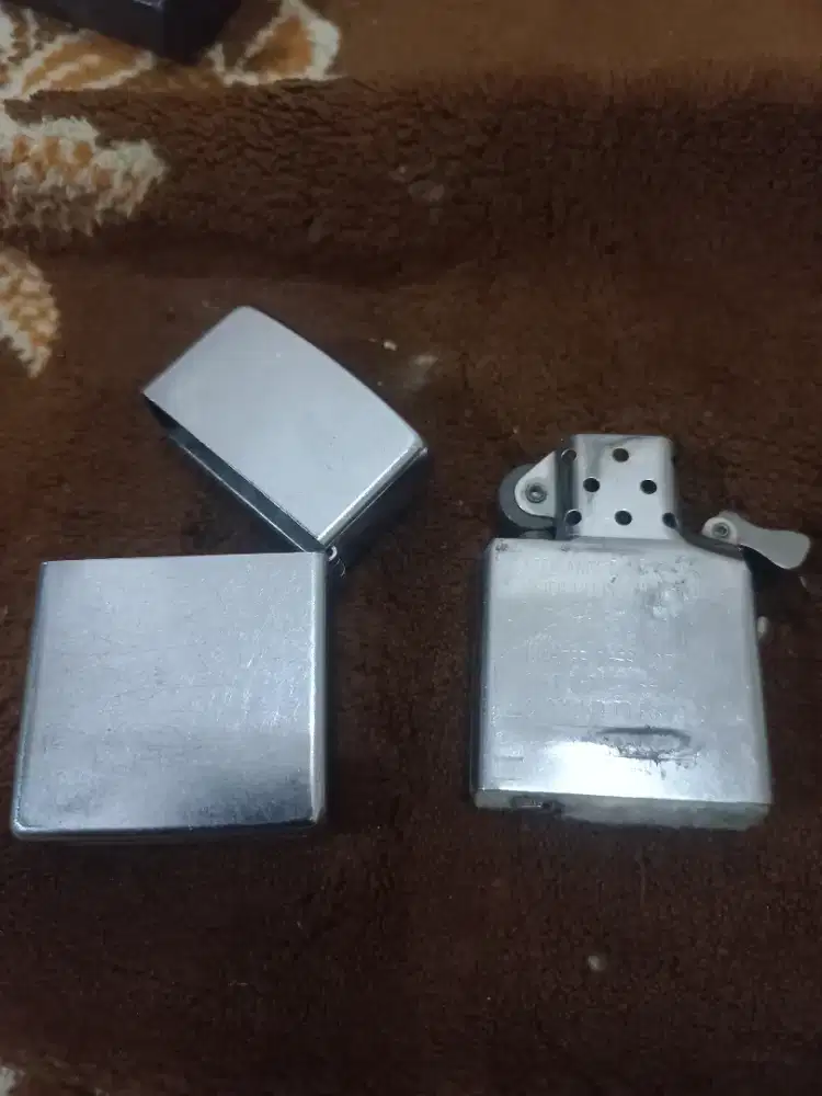 Zippo seri E  tahun 2003
