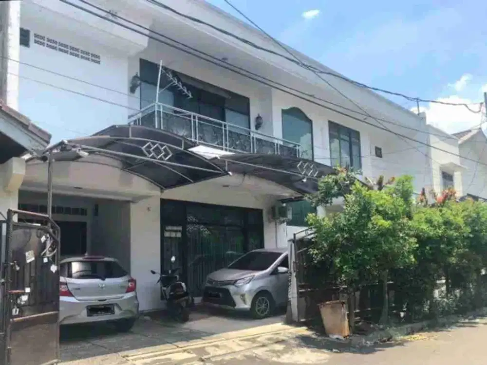 RUMAH DAPAM LINGKUNGAN TENANG PULOMAS JAKARTA TIMUR