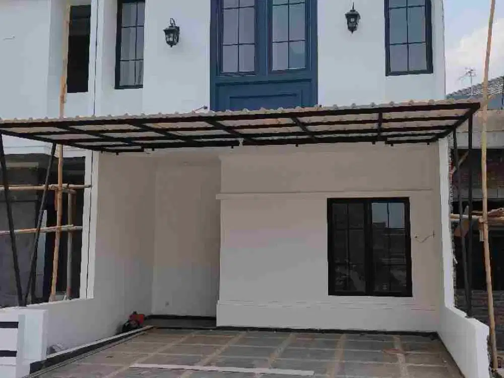 RUMAH TYPE PLATINUM CLASSIC, DEKAT STASIUN LRT