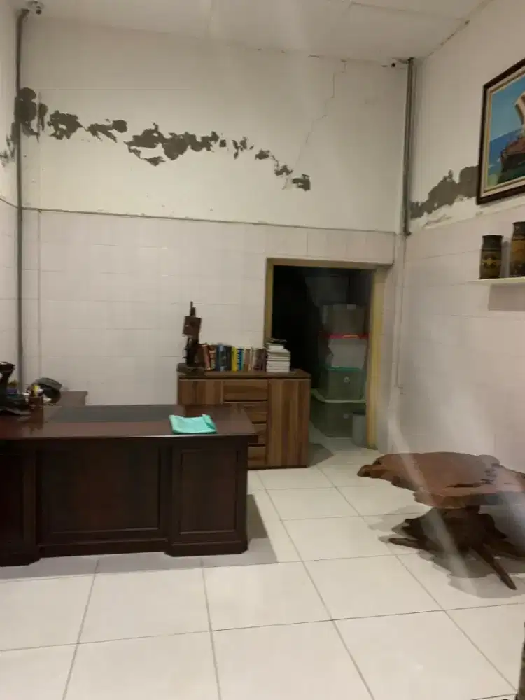 DISEWAKAN KOMERSIAL AREA DI PESAPEN 1 LOKASI STRATEGIS SIAP HUNI